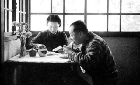 狱中结鸳鸯，白发做夫妻