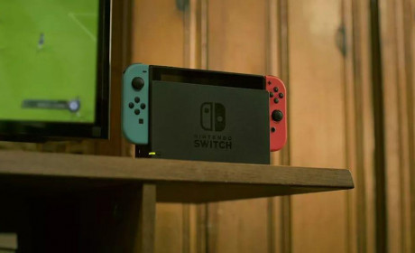 任天堂Switch要新出两款游戏机，手柄固定的廉价版还好意思叫Switch？