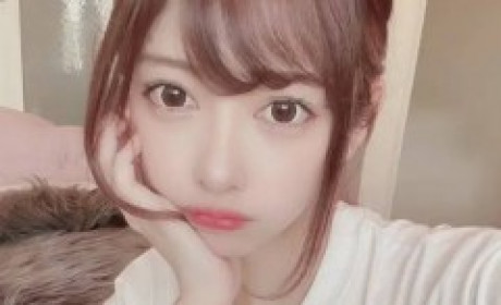 长得像明里紬 美容培训学校学员期待到业内更新改造人体