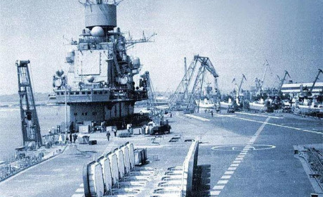 “辽宁舰”改装的背后，折射出“中俄航母战略”怎样的不同？