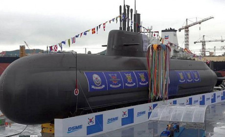 韩国潜艇换装锂电池，三星电池上艇......续航重要还是续命重要？