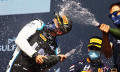 F1揭幕 小汉0.7秒力压维斯塔潘夺冠